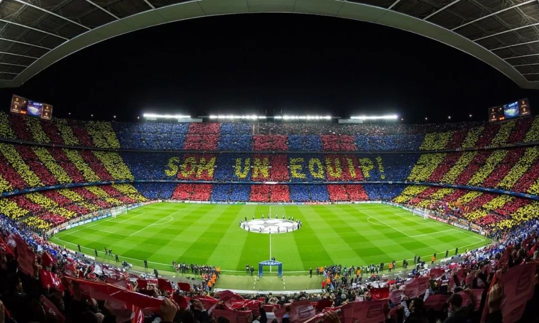  沃尔夫斯堡主场灯光故障延期比赛  