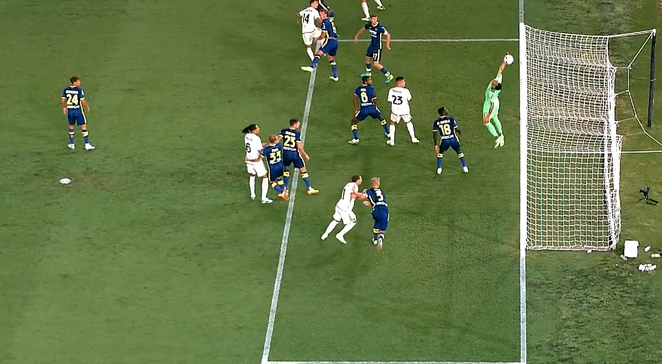  萨勒尼塔纳保级生死战，主场顽强战平对手